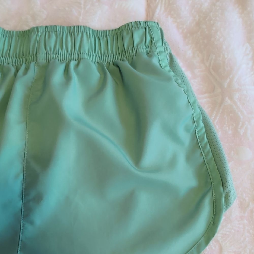 Nike Women's Mint Green Athletic Shorts Dri-Fit Size XS - Picture 12 of 12